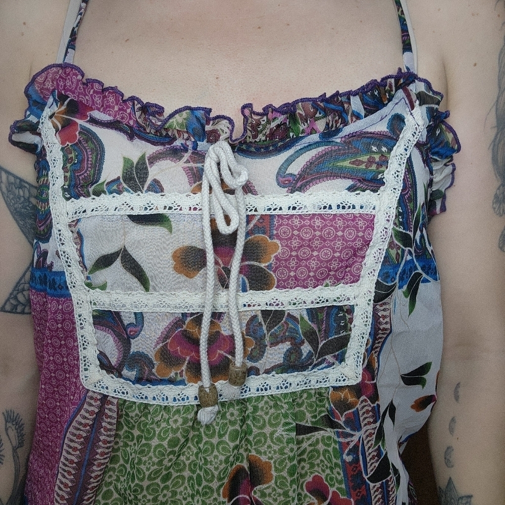 Lily White Floral Patchwork Sleeveless Top Size Medium - Picture 2 of 4